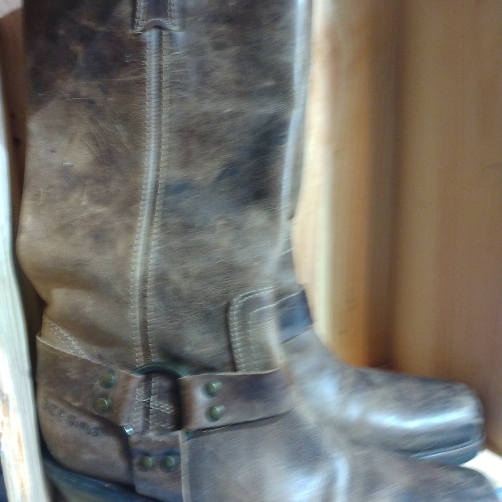 B C Girls Leather Made in Brazil 9B